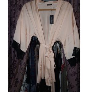 Britney Spears pink and black kimono